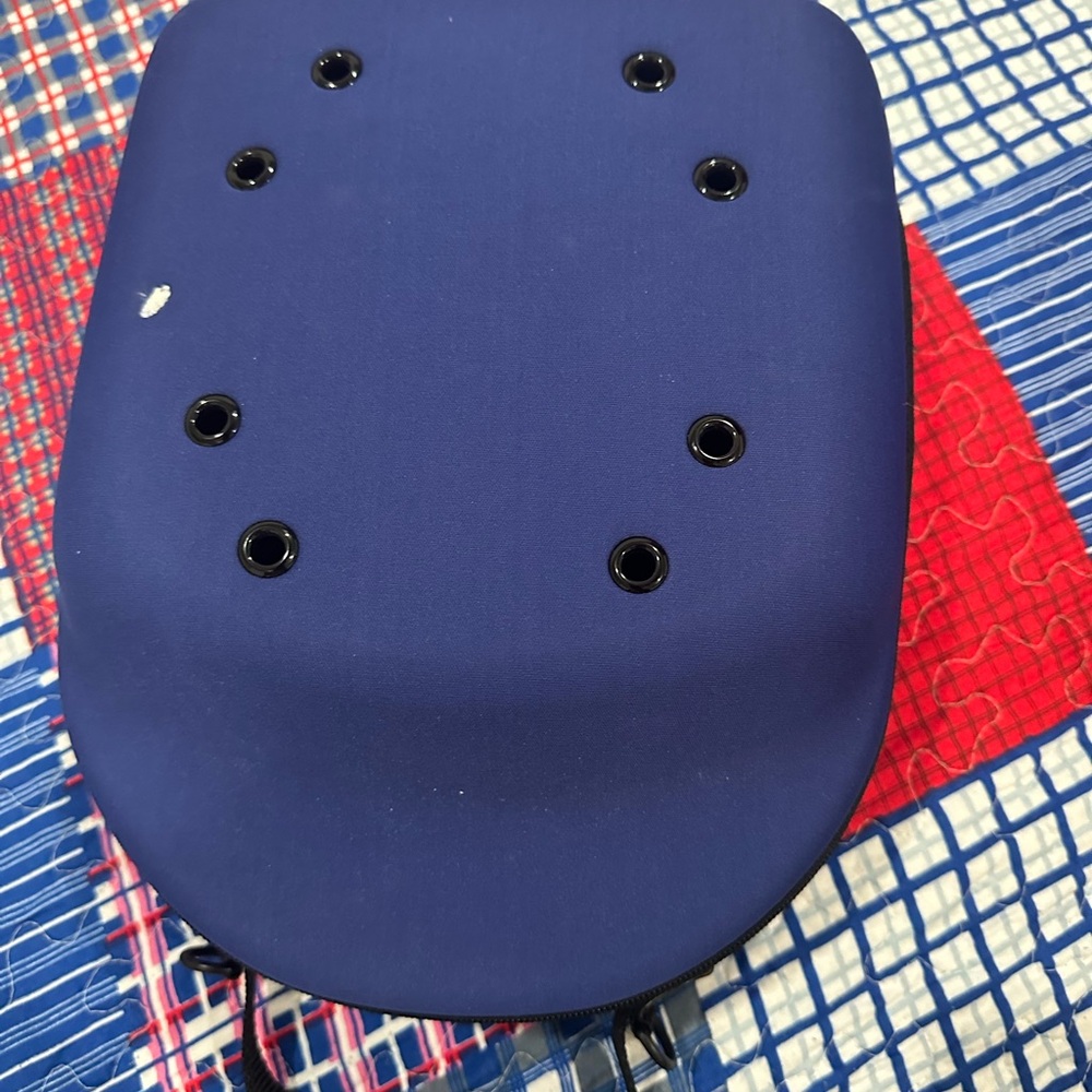 Cap Carrier - Picture 2 of 2